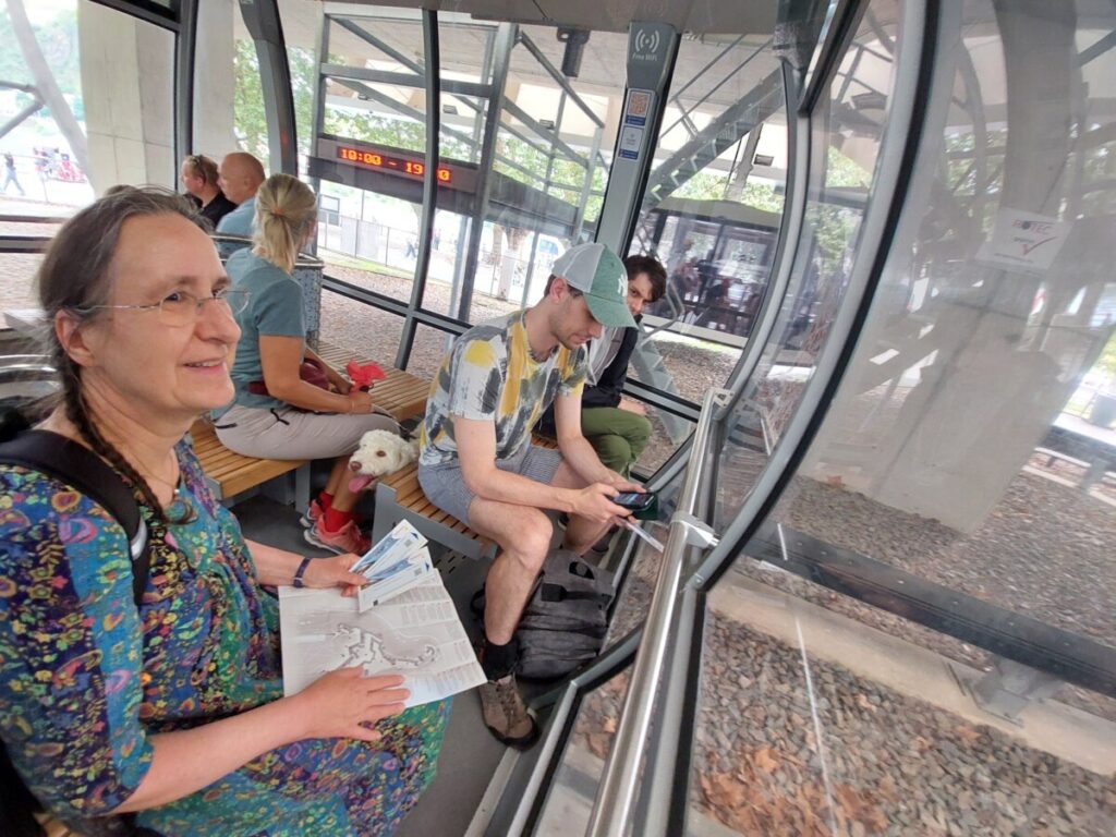 Die Schäfers in der Seilbahn Koblenz